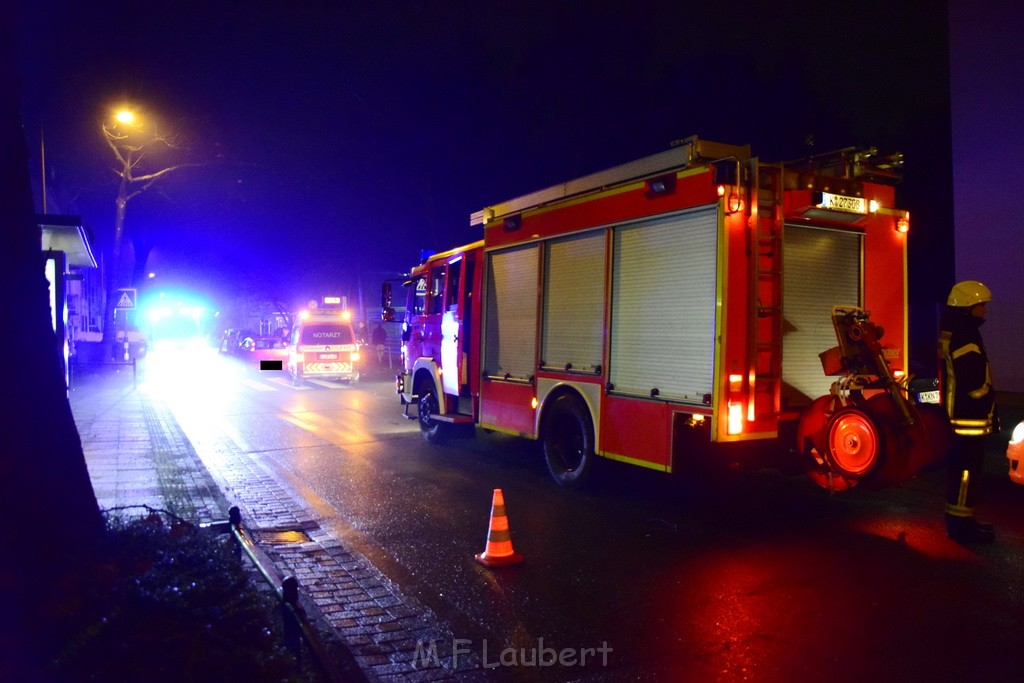 VU Fussgaengerin angefahren Koeln Vingst Oranienstr P31.JPG - Miklos Laubert